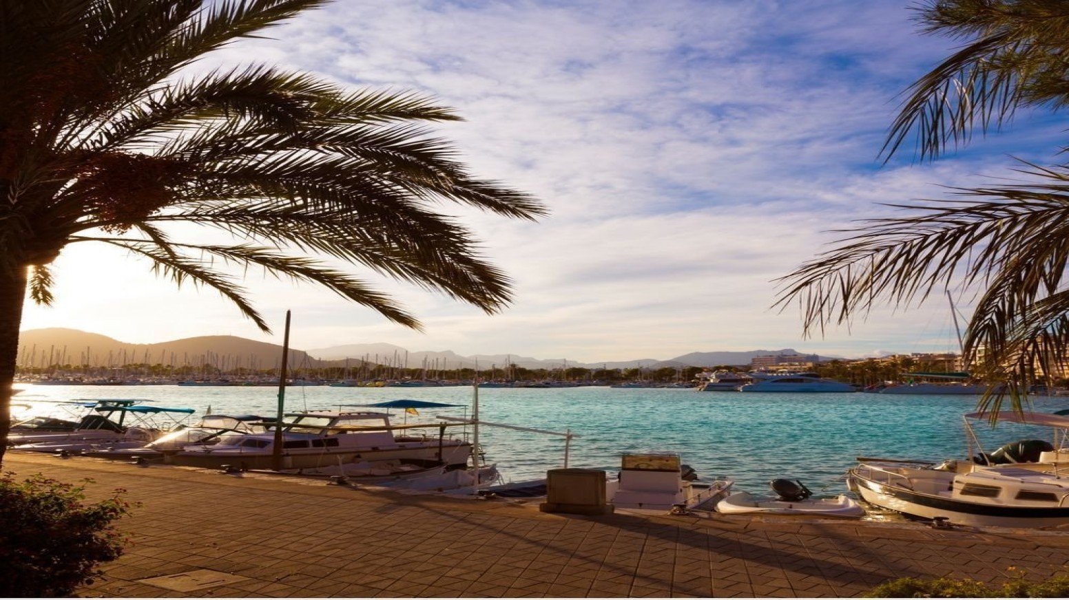 Agosto empieza en Alcudia con una breve tormenta eléctrica